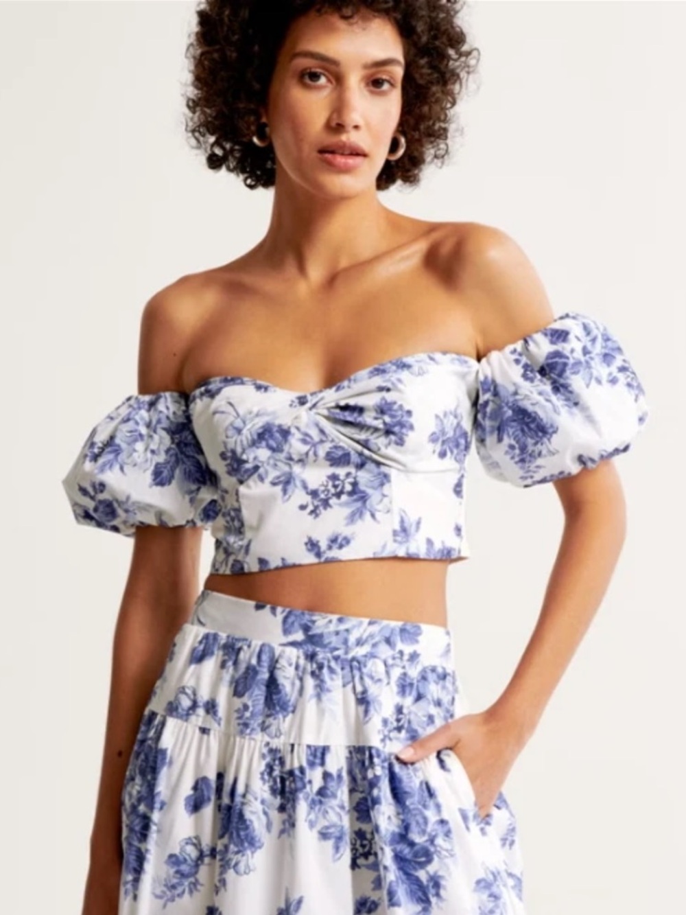 Abercrombie & Fitch White and Blue Floral Off-Shoulder Puff Sleeve Crop Top